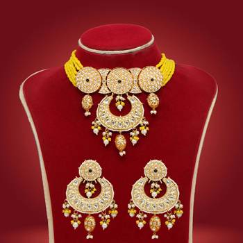 Yellow necklace-sets 1