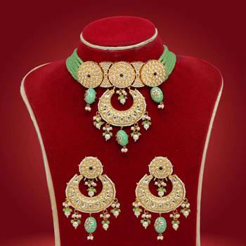Green necklace-sets 1