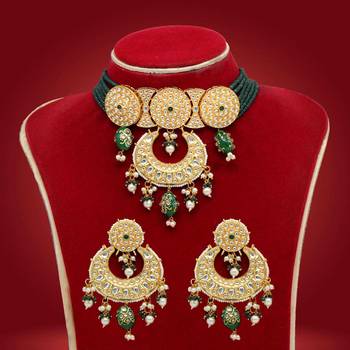 Green necklace-sets 1