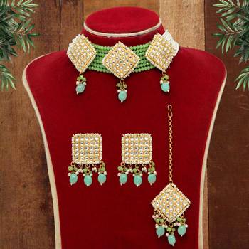 Green necklace-sets 1