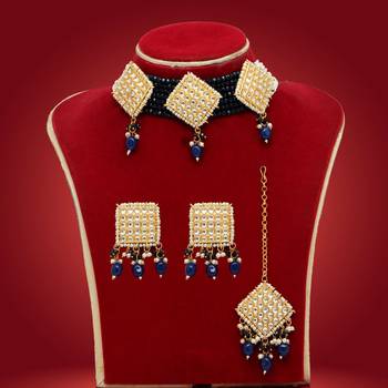 Blue necklace-sets 1