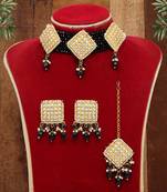 Black necklace-sets