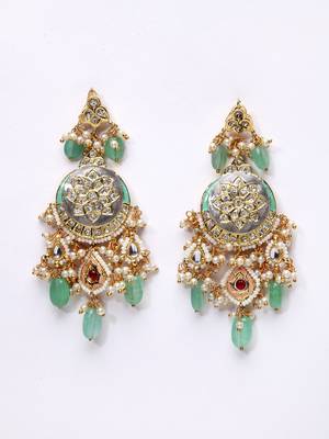 Grey pearl earrings 2