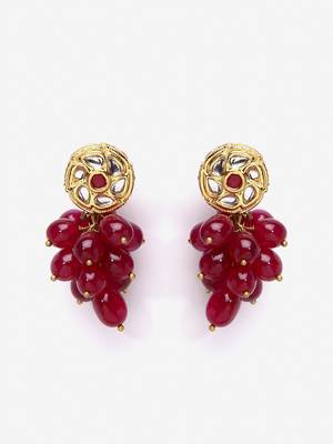 Red pearl earrings 2
