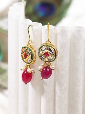 Red pearl earrings 1
