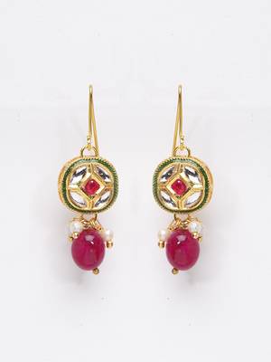 Red pearl earrings 2