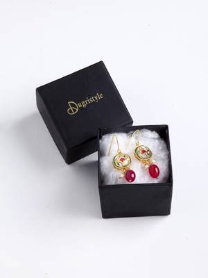 Red pearl earrings 4