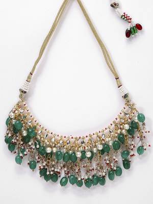 Green pearl necklaces 3