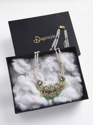 Green pearl necklaces 4