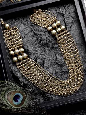 Gold pearl necklaces 1