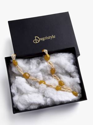 Yellow pearl necklaces 4