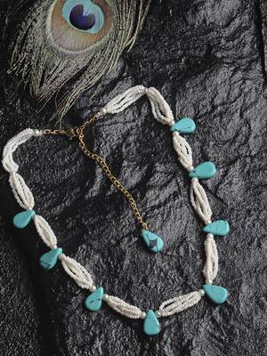 Blue pearl necklaces 1