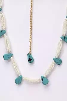 Blue pearl necklaces