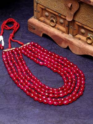 White ruby   necklaces 1