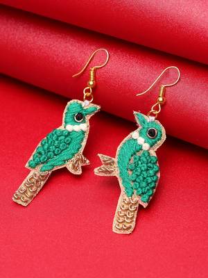 Green pearl earrings 1