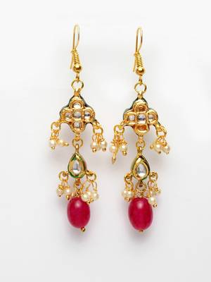 Red pearl earrings 1