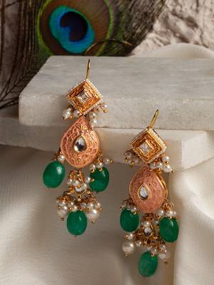 Peach pearl earrings 1
