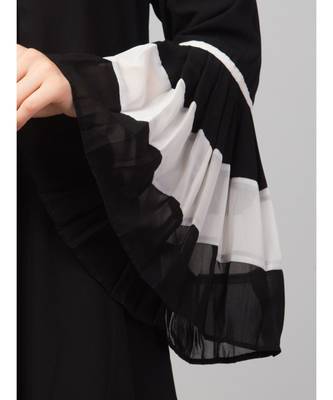 Naneen Black/White Matt Nida and Georgette Contrast pleated at sleeve and Bottom front open Abaya 5