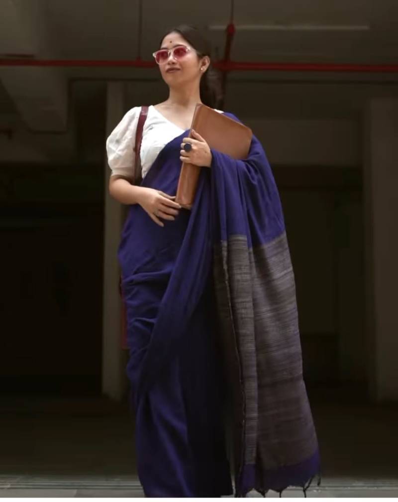 Attractive Jute Pallu khadi Cotton Handloom Saree With Running Blouse Piece