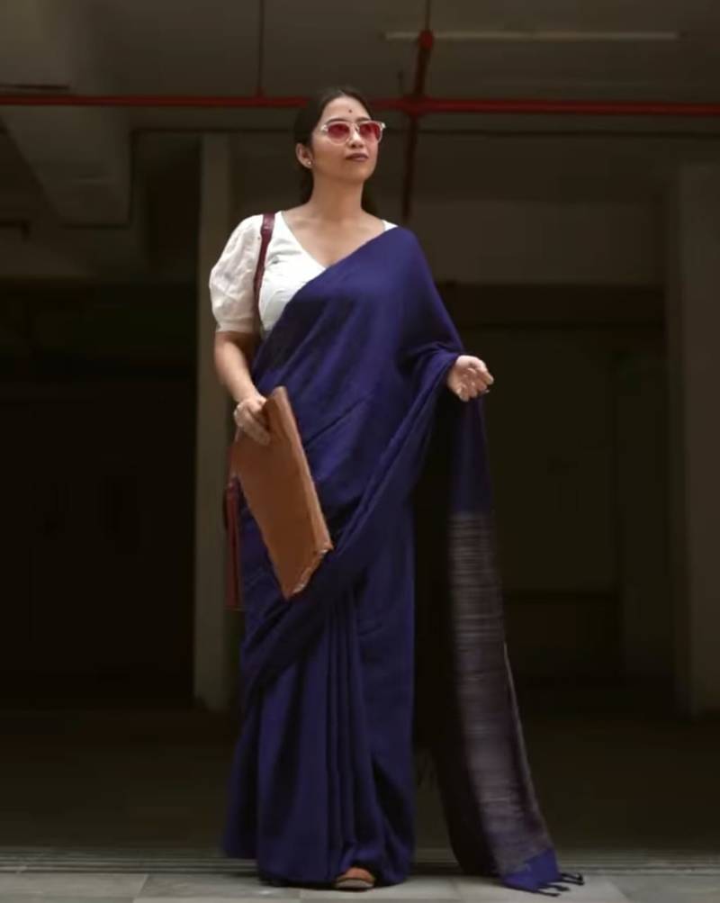 Attractive Jute Pallu khadi Cotton Handloom Saree With Running Blouse Piece