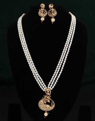White pearl necklace-sets 1