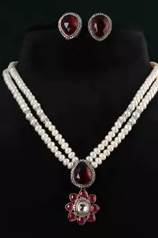 Real Natural Hyderabadi pearls Set With Certificate