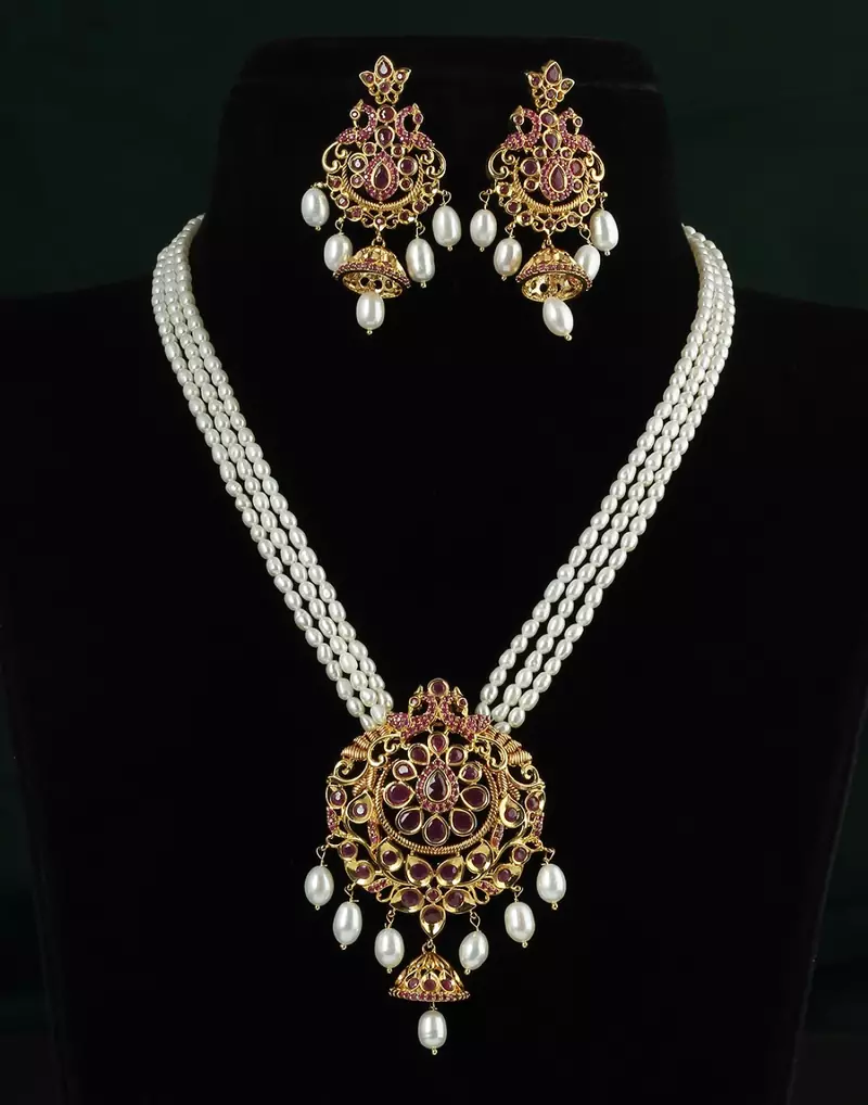 Real Natural Hyderabadi pearls Set With Certificate