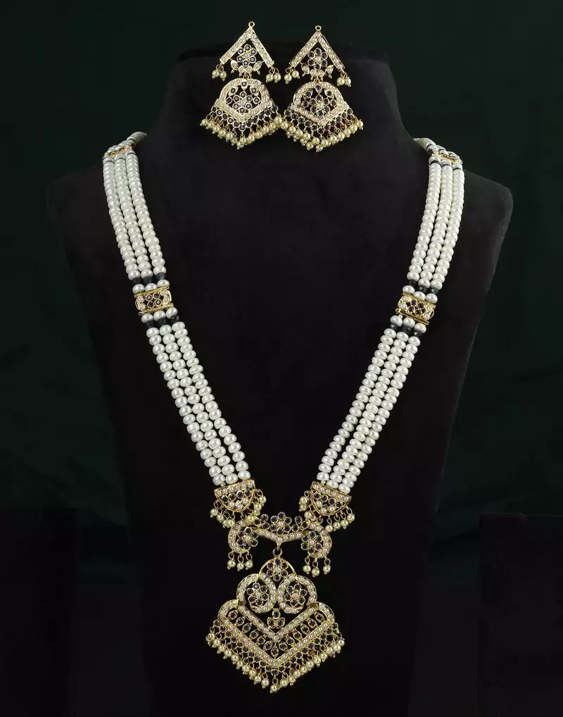 Real Natural Hyderabadi pearls Set With Certificate