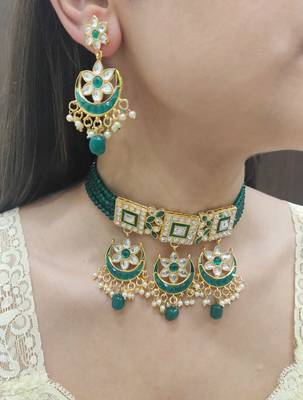 Green Kundan Choker Set 1