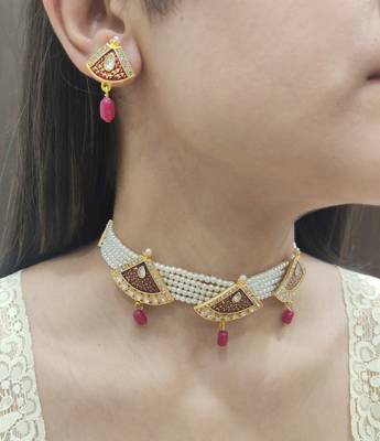 White Pearl Choker Set 1