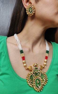 Green Kundan Necklace Set 1