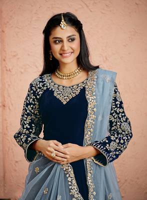 Navy-blue embroidered velvet salwar 3
