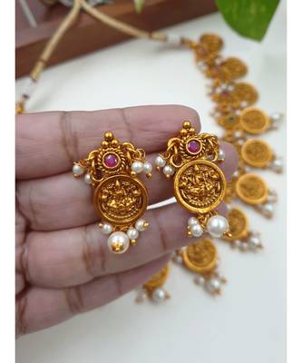 Beautiful matte finish kasu necklace with earrings 3