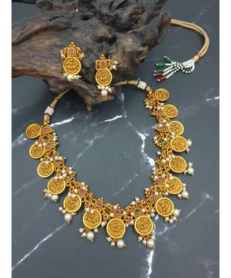 Beautiful matte finish multi stone kasu necklace with earrings 1