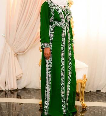 Green Zari Stone Work Georgette Islamic Style Beads Embedded Partywear Kaftan Long Gown Evening wear Dubai kaftan 2