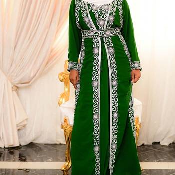 Green Zari Stone Work Georgette Islamic Style Beads Embedded Partywear Kaftan Long Gown Evening wear Dubai kaftan 3