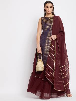 Silk Blend Woven Kurta Skirt and Dupatta Set 6