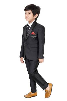 DKGF Boys 5-Piece Suit 3