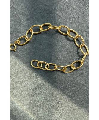 Oval Gold Chain Bracelet 1