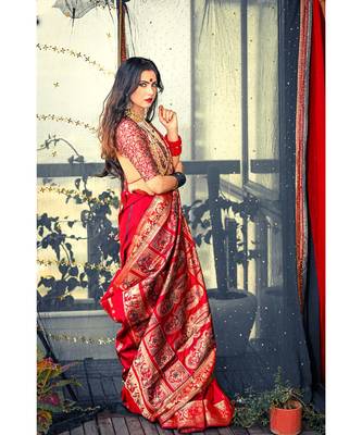 Aditri Red Silk Saree with Blouse 4