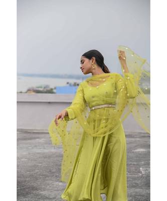 silk green anarkali set with net dupatta 3