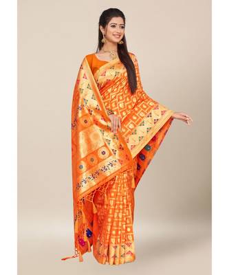 Grey Colour Silk Blend Thread Work Daily & Party Wear With Blouse Saree 2