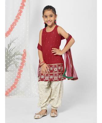 Embelished Red Kurta Patiyala Set for Girls 5