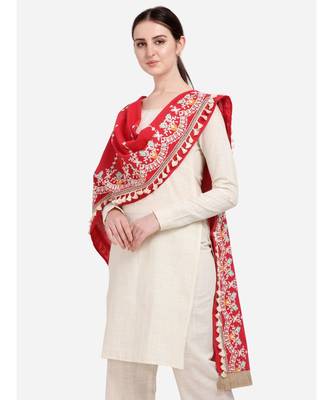 Red Floral Embroidered Stole With Cotton Tassels Lace 4