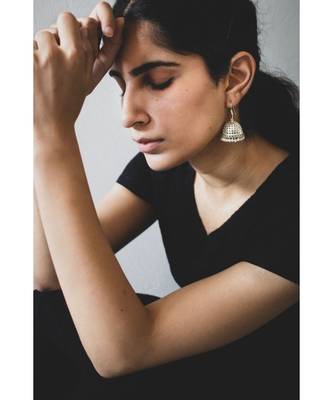 Mitali Jain The Temple Gold Indian Jaal Jhumkis 1