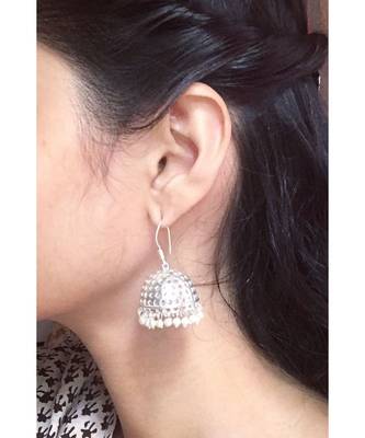 Mitali Jain The Temple Gold Indian Jaal Jhumkis 4
