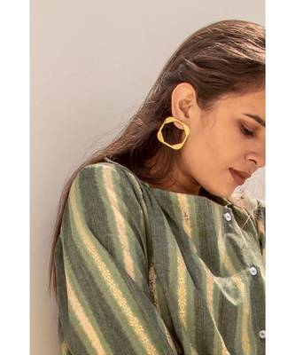 Mitali Jain Tile Gold Geometric Earrings 1
