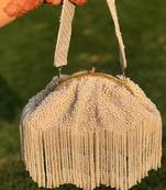 Worthyy Enterprises Women's Vintage Pearl Tassel Clutch (White)