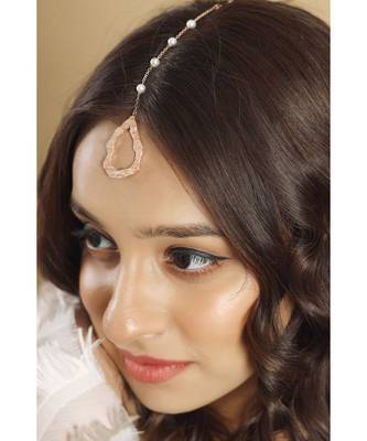 Mitali Jain Sandra Rose Gold Dainty Maangtika 1