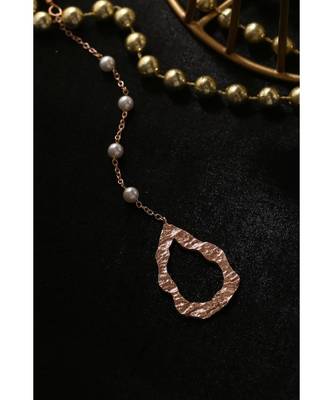Mitali Jain Sandra Rose Gold Dainty Maangtika 3